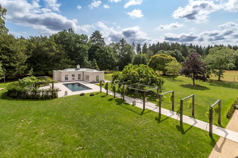 Garden at Elegant Surrey Modern Mansion, D2888 (photo 117)