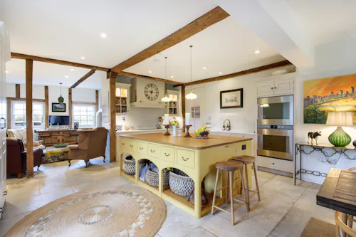 Charming 17th-century Farmhouse, L781