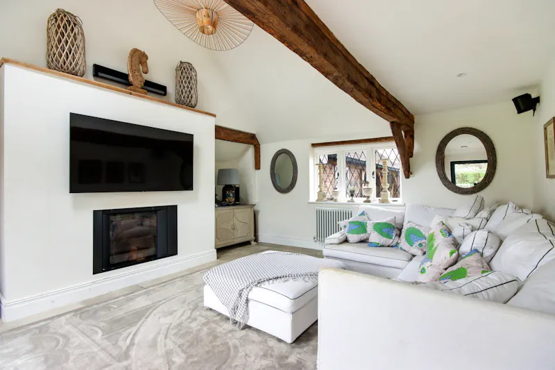 Beams at Charming 17th-century Farmhouse, L781 (photo 15)
