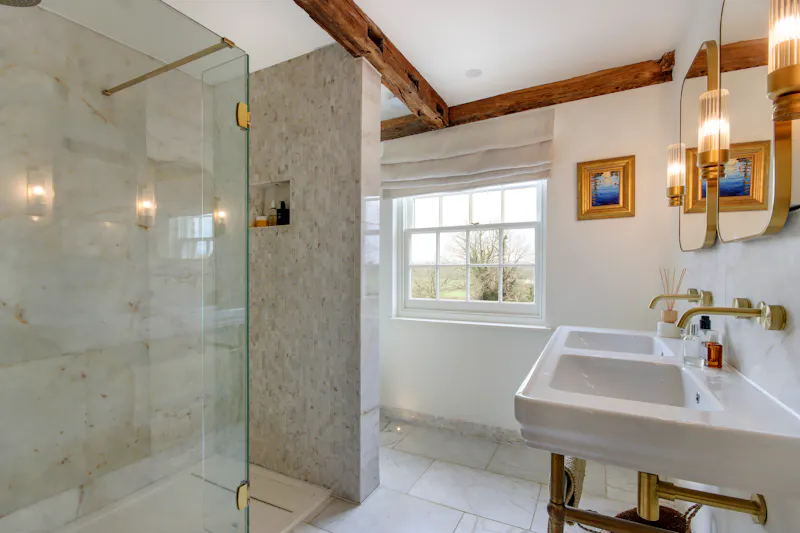 Beams at Charming 17th-century Farmhouse, L781 (photo 26)