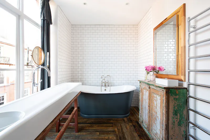Bath at Refined West London Apartment, F1279 (photo 15)