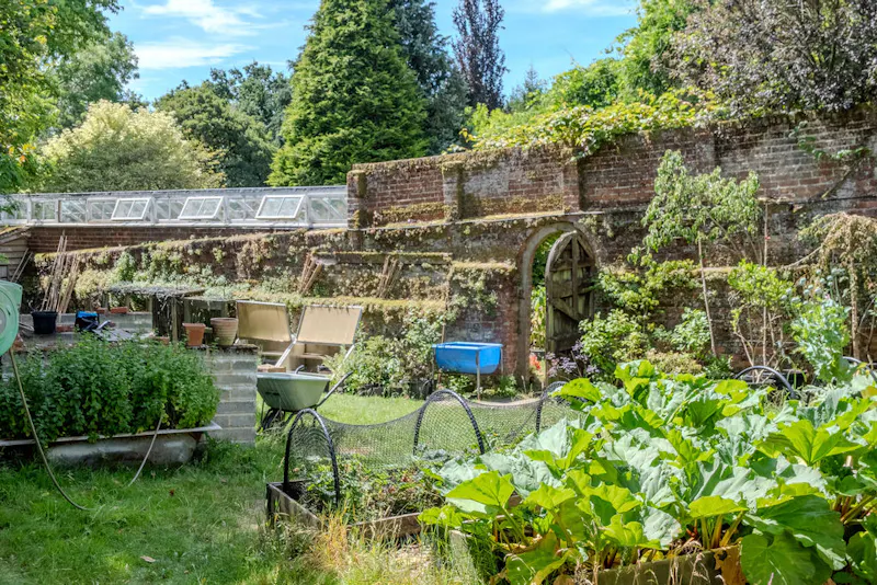Magical South Downs farmhouse, E554 (photo 131)