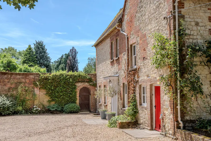 Magical South Downs farmhouse, E554 (photo 161)