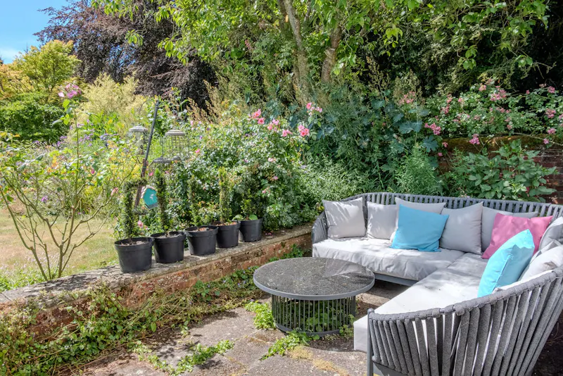 Magical South Downs farmhouse, E554 (photo 84)