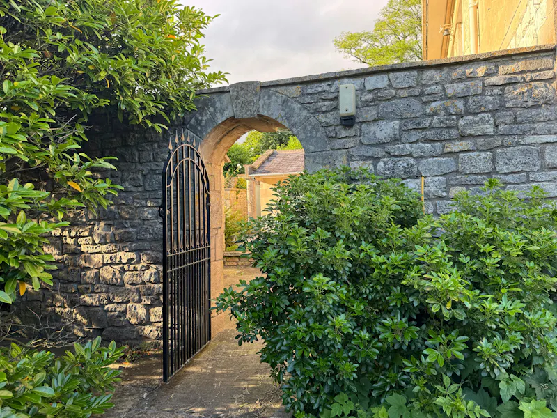 Vacant Georgian Country House, A1707 (photo 25)