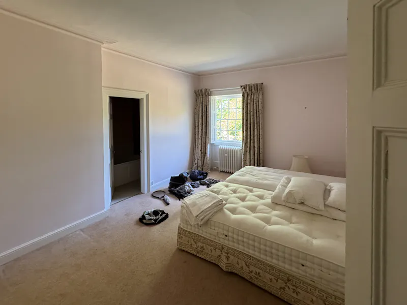 Bedroom at Vacant Georgian Country House, A1707 (photo 13)