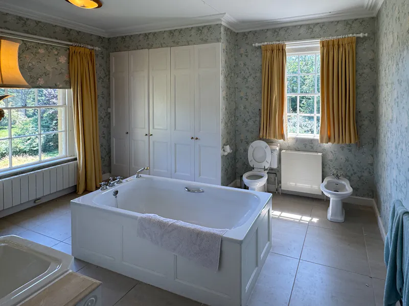Bathroom at Vacant Georgian Country House, A1707 (photo 12)