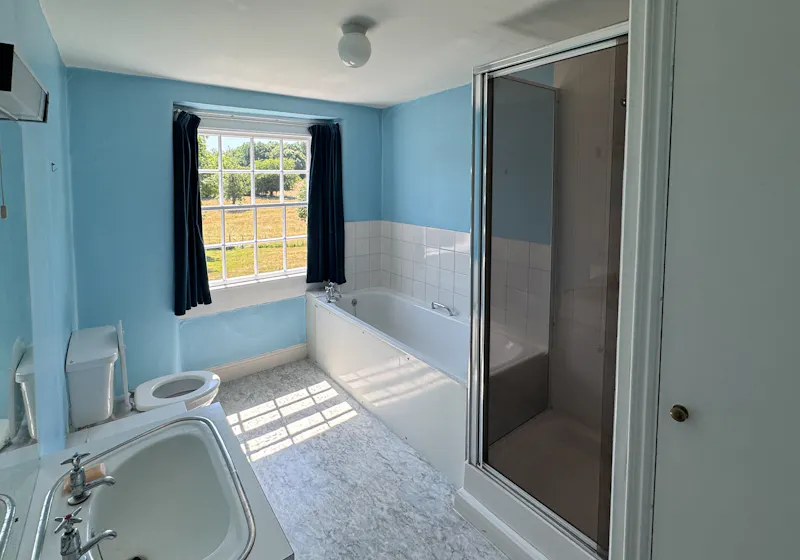 Bathroom at Vacant Georgian Country House, A1707 (photo 15)