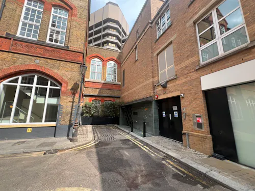 Fitzrovia Empty Space, N576