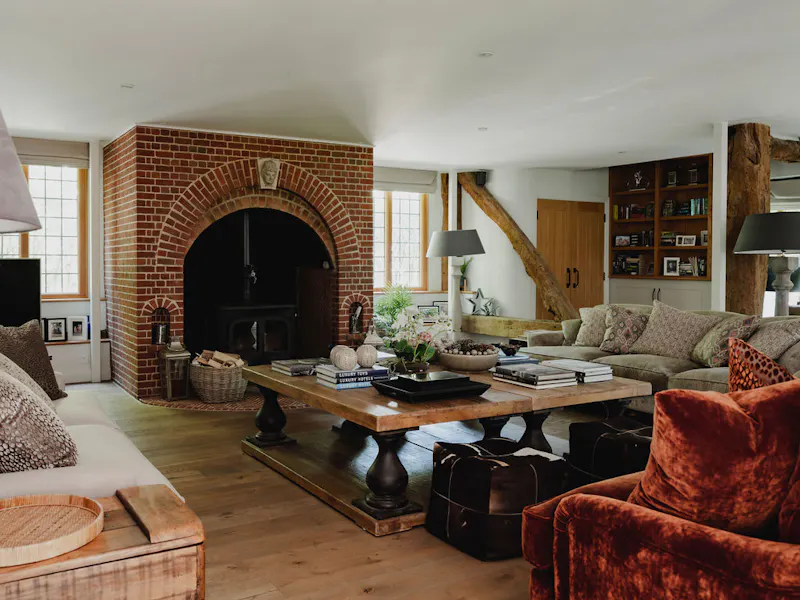 Bold Nuffield Barn Conversion, L679 (photo 22)