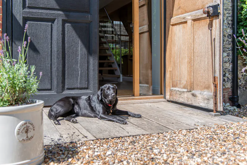 Bold Nuffield Barn Conversion, L679 (photo 42)