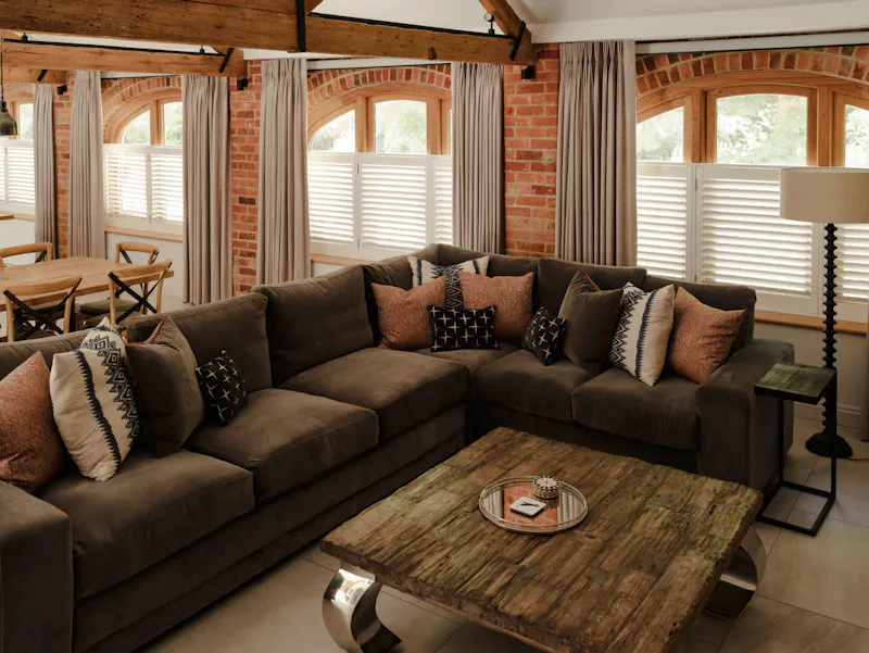 Living Room at Bold Nuffield Barn Conversion, L679 (photo 9)