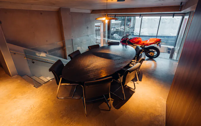 Stylish Brentford Carpark Space, N577 (photo 40)