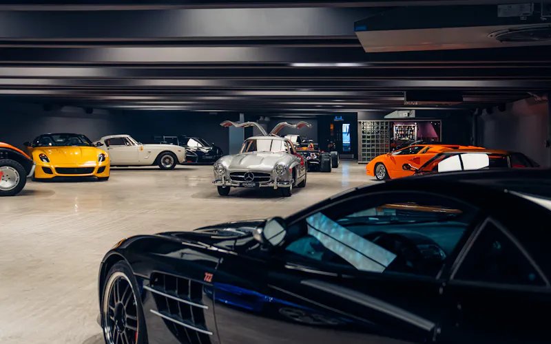 Stylish Brentford Carpark Space, N577 (photo 60)