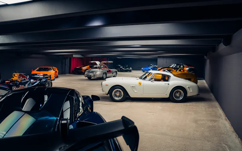 Stylish Brentford Carpark Space, N577 (photo 71)