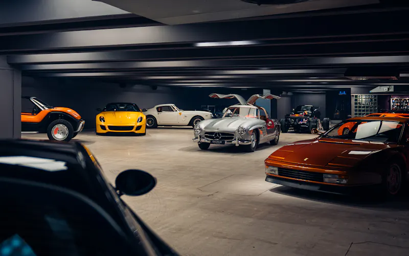 Stylish Brentford Carpark Space, N577 (photo 59)
