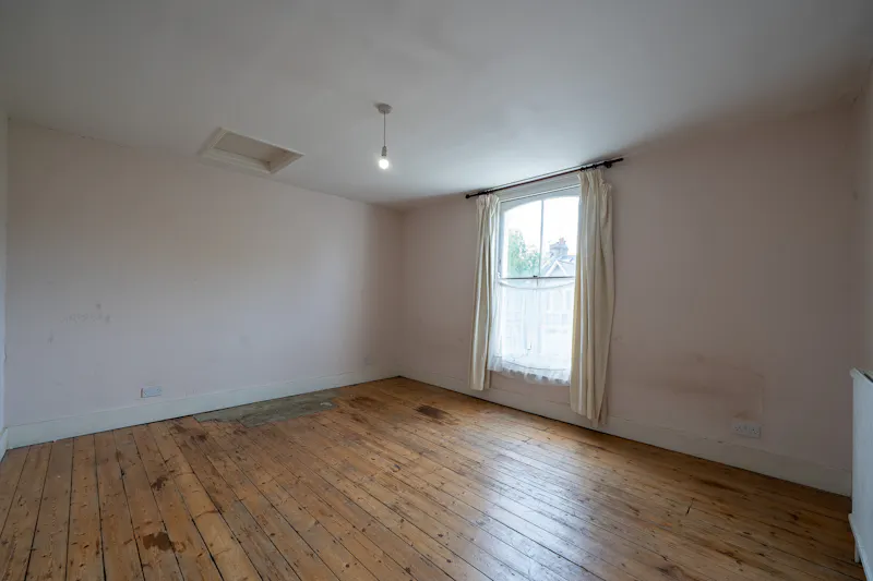 Vacant End Terrace Hackney, B2149 (photo 12)