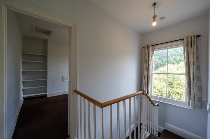 Vacant End Terrace Hackney, B2149 (photo 6)