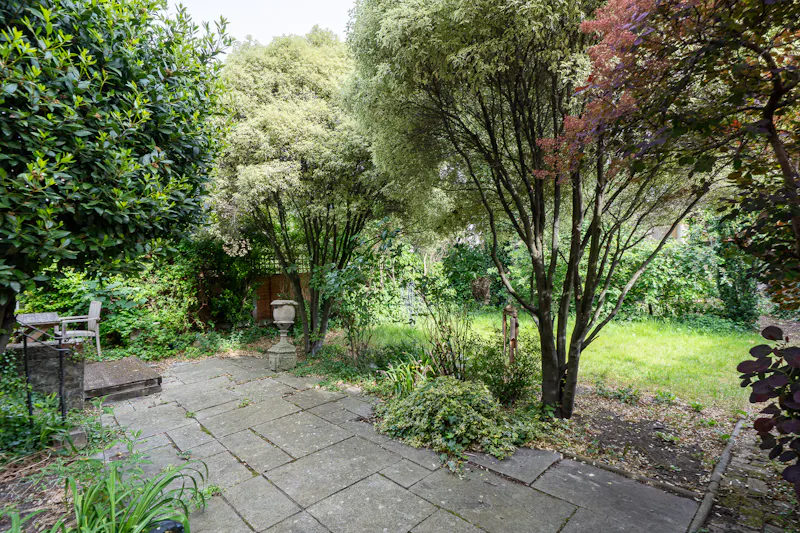 Terrace/Patio at Vacant End Terrace Hackney, B2149 (photo 18)