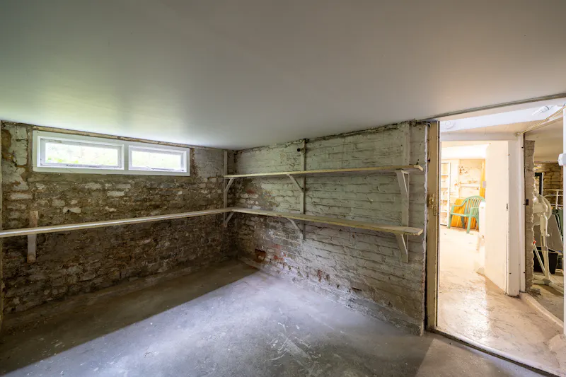 Cellar at Vacant End Terrace Hackney, B2149 (photo 16)