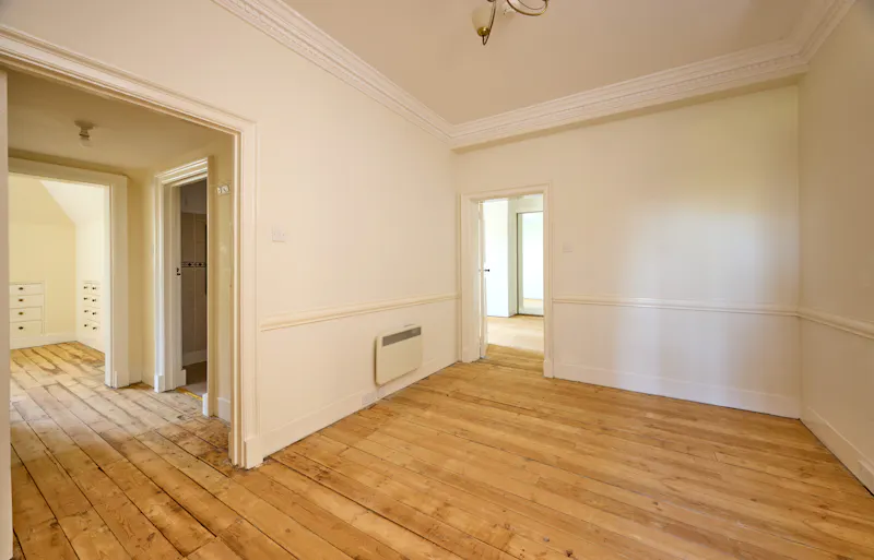 Vacant Georgian Estate, A1709 (photo 32)