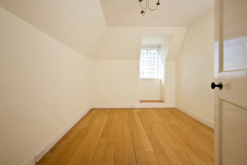Vacant Georgian Estate, A1709 (photo 36)