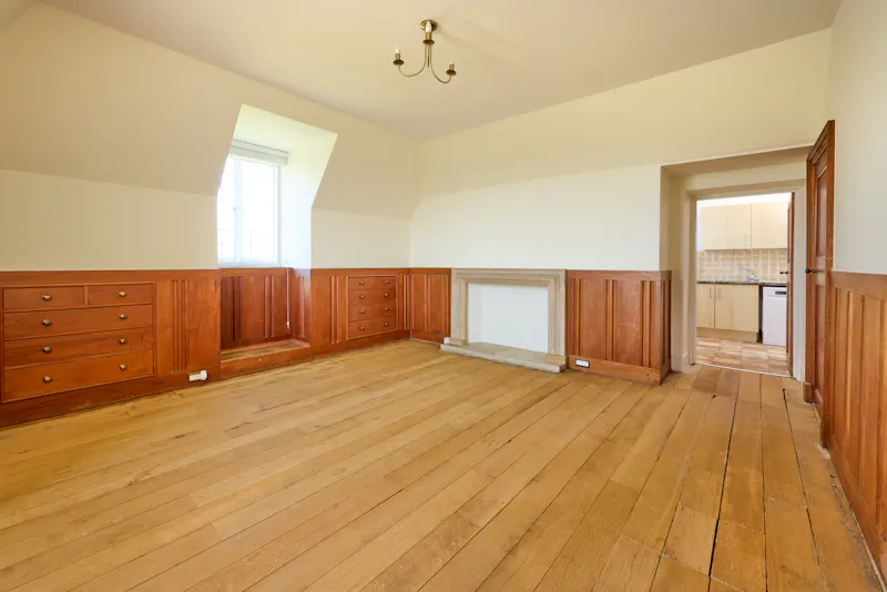 Vacant Georgian Estate, A1709 (photo 12)