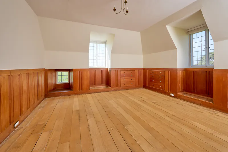Vacant Georgian Estate, A1709 (photo 11)