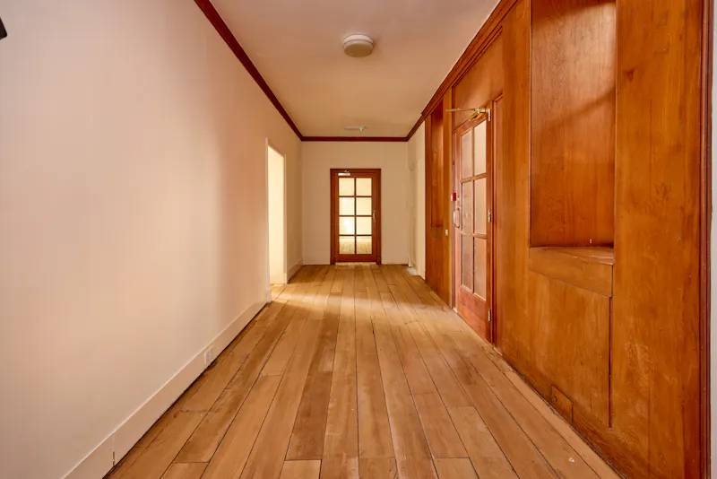 Vacant Georgian Estate, A1709 (photo 8)