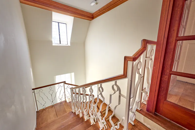 Staircase at Vacant Georgian Estate, A1709 (photo 19)