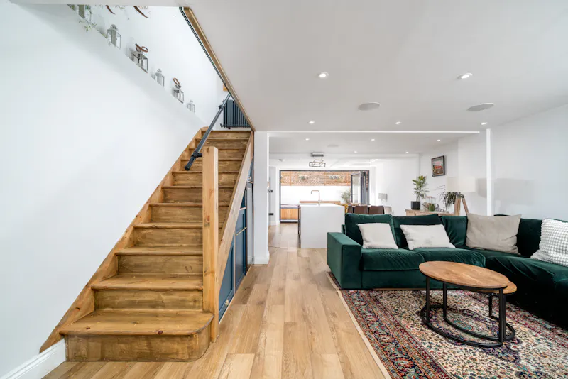 Staircase at Sleek Clapham Junction Flat , F1284 (photo 8)