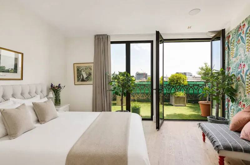 Bedroom at Elegant Nottinghill Penthouse , F1281 (photo 22)