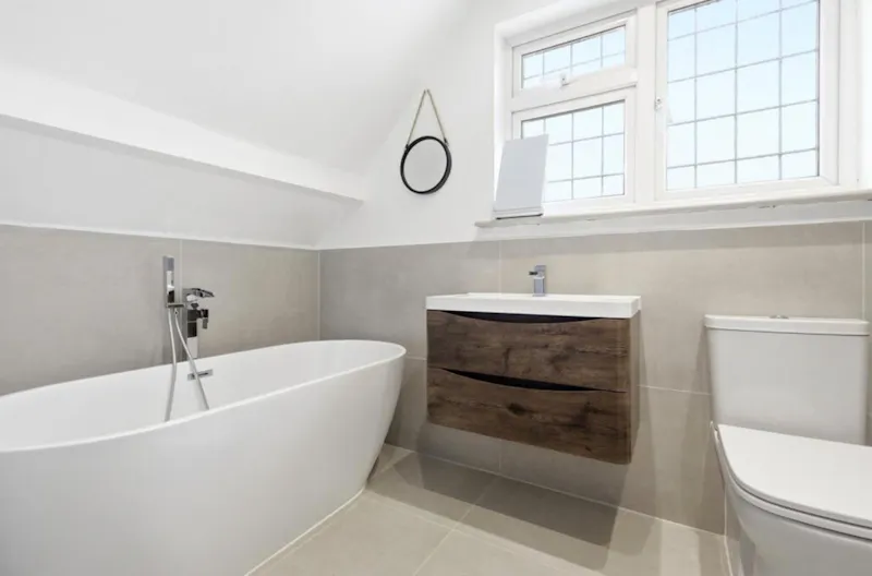 Rayleigh Black & White Home , D2891 (photo 19)