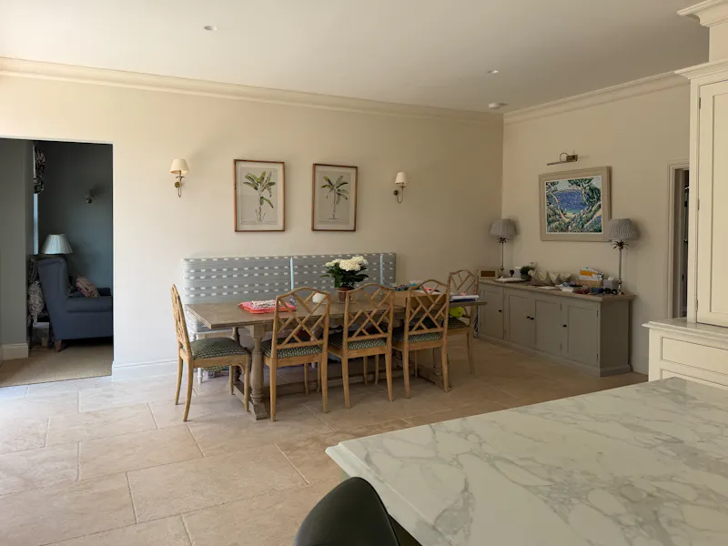 Dining room at Modern Georgian Cotswold Home, D2893 (photo 12)