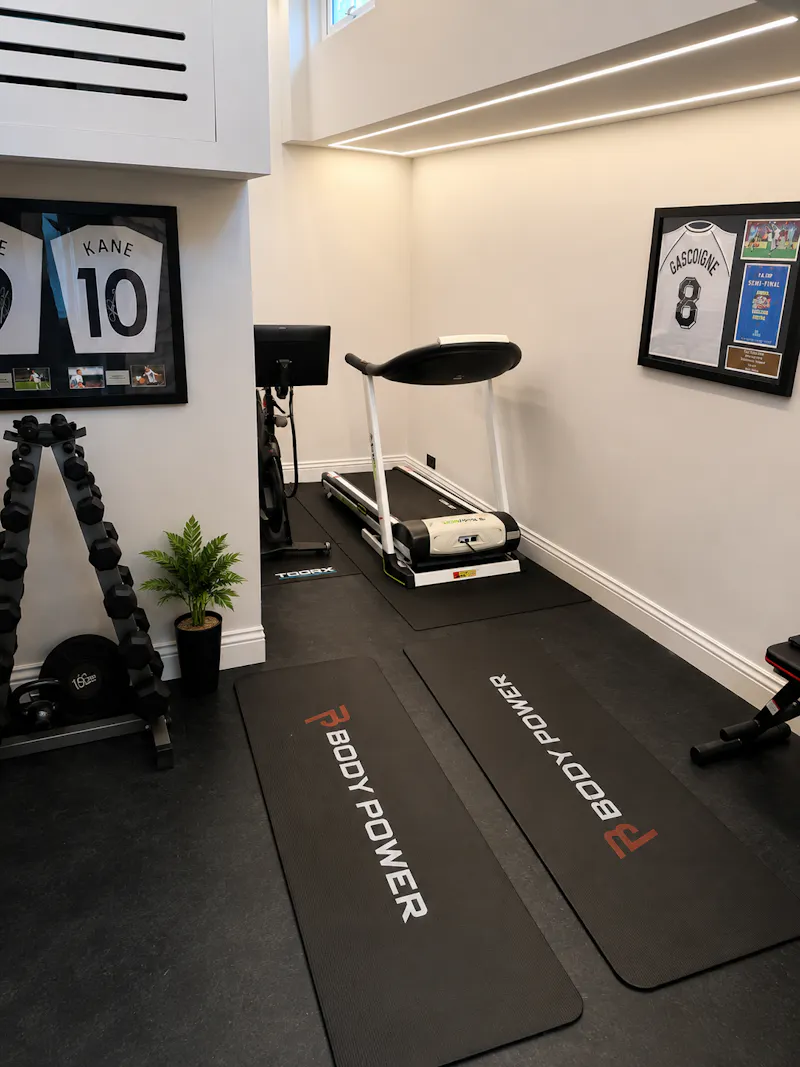 Gym at Luxe Mill Hill Home, D2894 (photo 10)