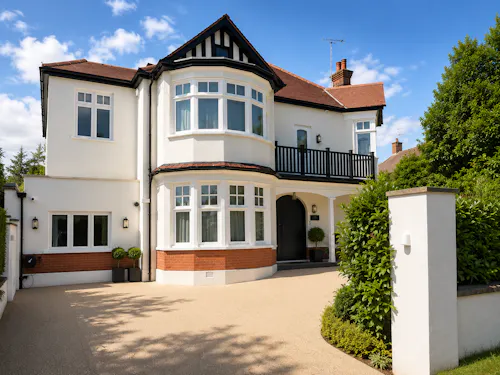 Luxe Mill Hill Home, D2894