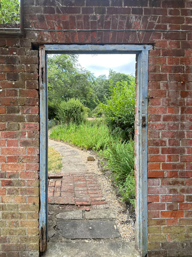 Untouched Period Surrey Estate, B2152 (photo 41)
