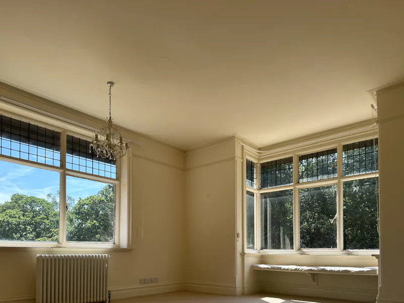 Bedroom at Untouched Period Surrey Estate, B2152 (photo 17)