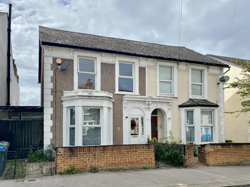 South Norwood Unmodernised Home, B2064