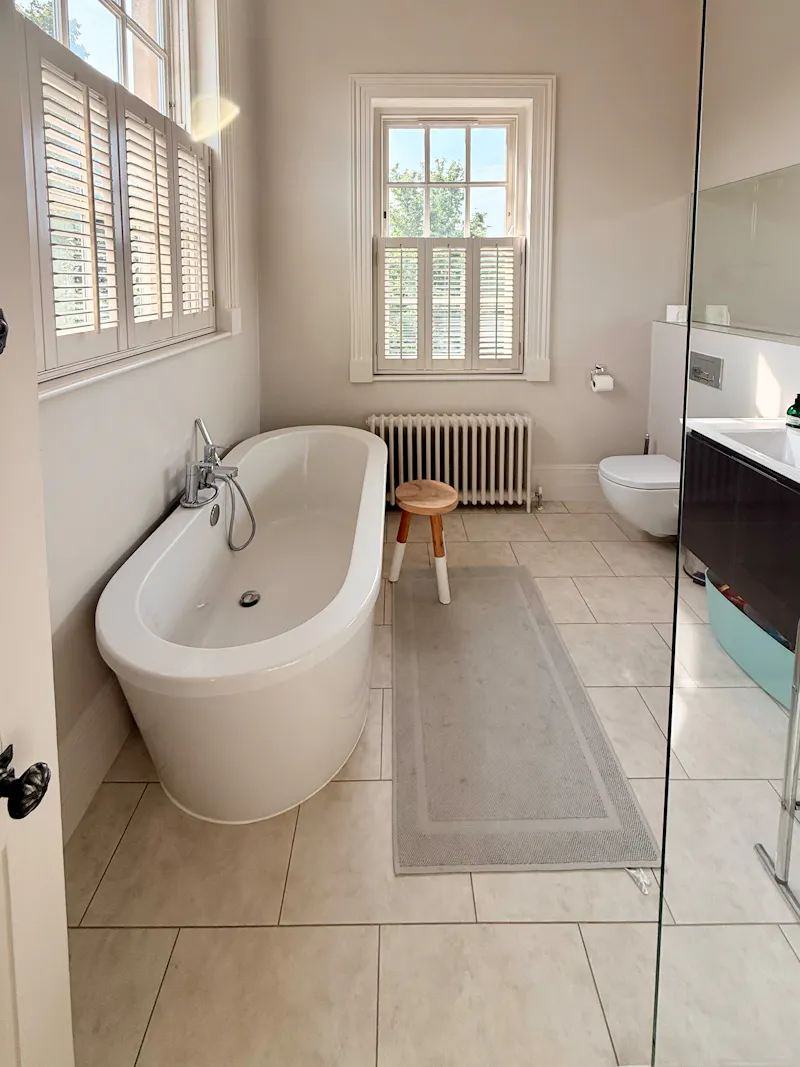 Bath at Grand Teddington Heritage Home, B2153 (photo 23)