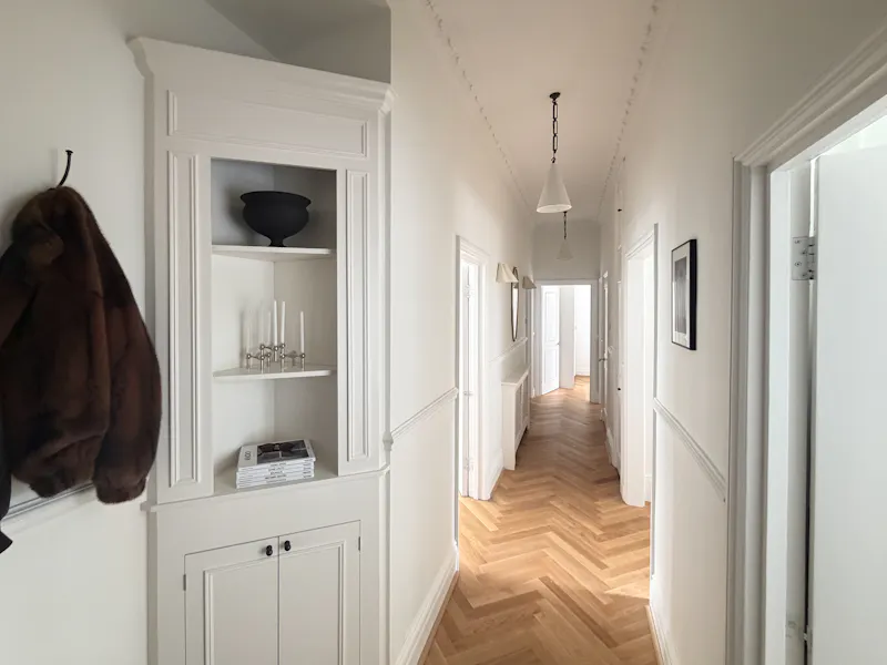 Corridor at Stylish Chelsea Townshouse Flat, F1283 (photo 8)