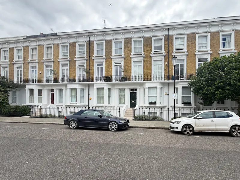 Front Exterior at Stylish Chelsea Townshouse Flat, F1283 (photo 1)