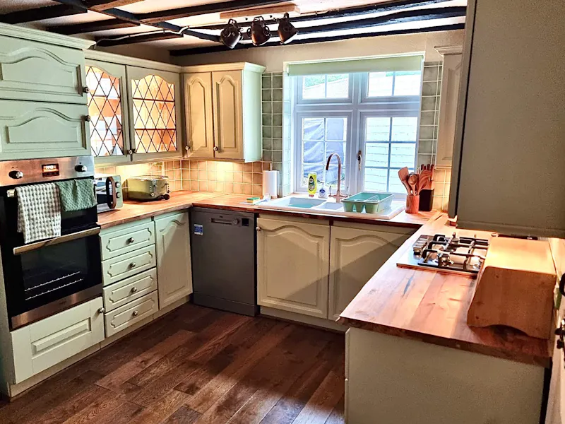 Kitchen at Chilham Victorian Cottage, C932 (photo 3)