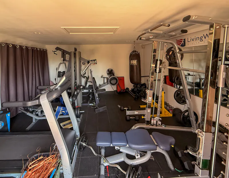 Gym at Elegant Georgian House, A1712 (photo 28)