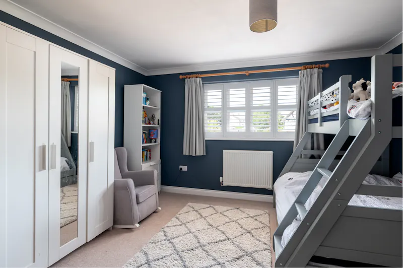 Bedroom at Great Horwood Suburban House, D2898 (photo 26)