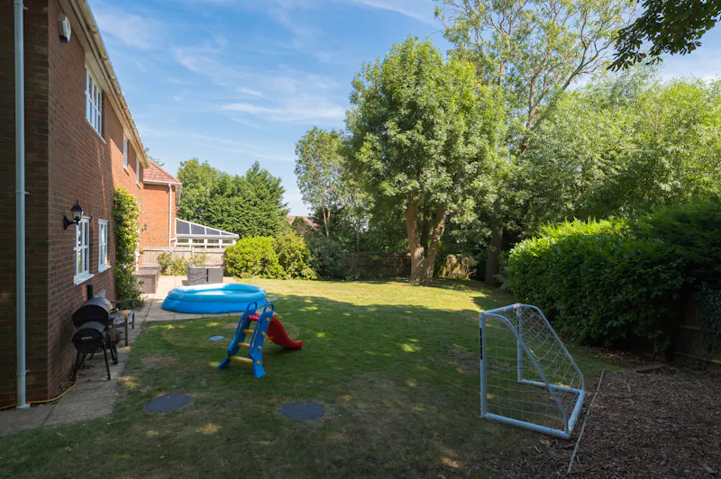 Great Horwood Suburban House, D2898 (photo 32)
