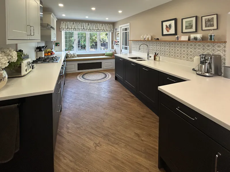 Kitchen at Surrey Family Home w Office, D2895 (photo 7)