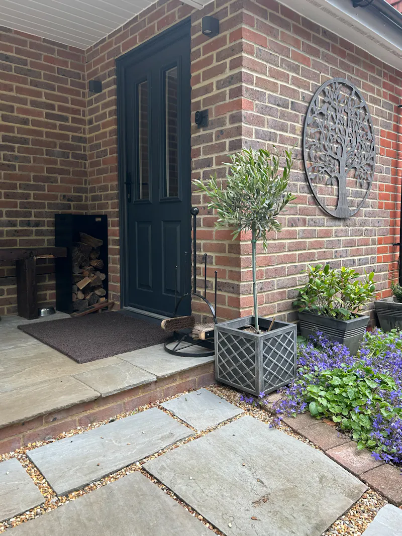 Surrey Family Home w Office, D2895 (photo 65)
