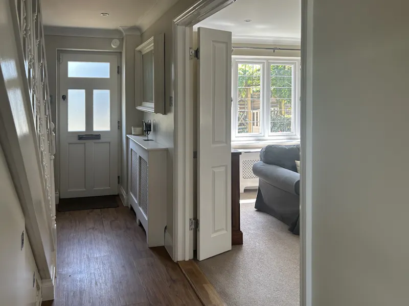 Surrey Family Home w Office, D2895 (photo 17)