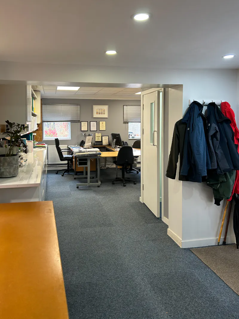 Surrey Family Home w Office, D2895 (photo 58)